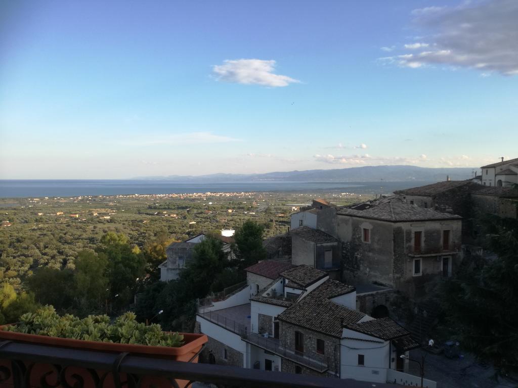 לינה וארוחת בוקר וילאפיאנה La Panoramica מראה חיצוני תמונה