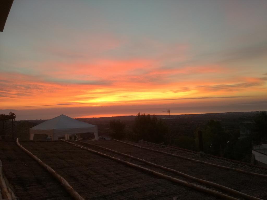 לינה וארוחת בוקר וילאפיאנה La Panoramica מראה חיצוני תמונה