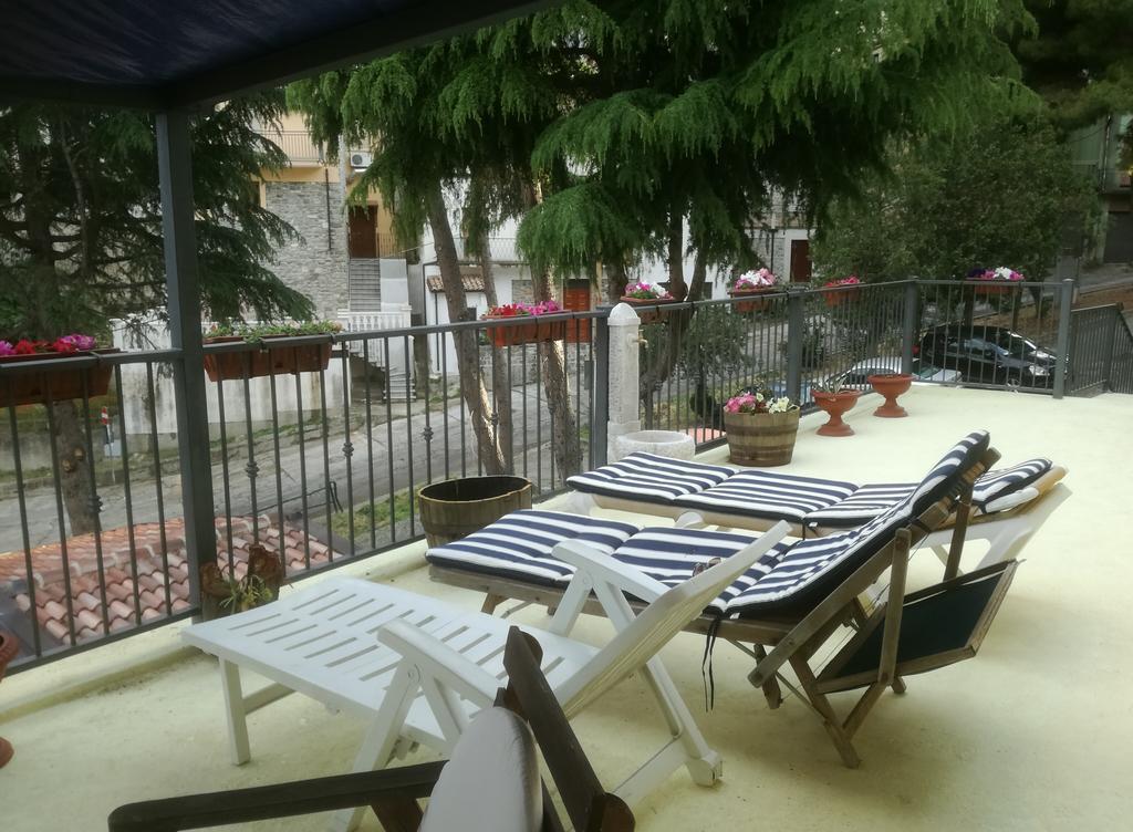 לינה וארוחת בוקר וילאפיאנה La Panoramica מראה חיצוני תמונה