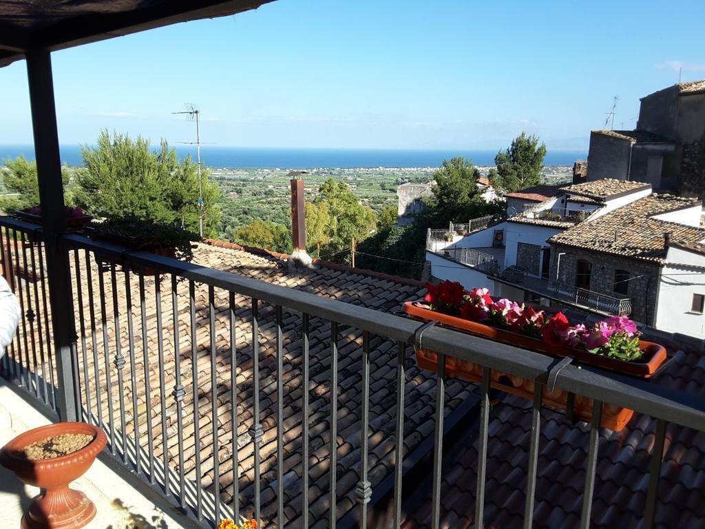 לינה וארוחת בוקר וילאפיאנה La Panoramica מראה חיצוני תמונה