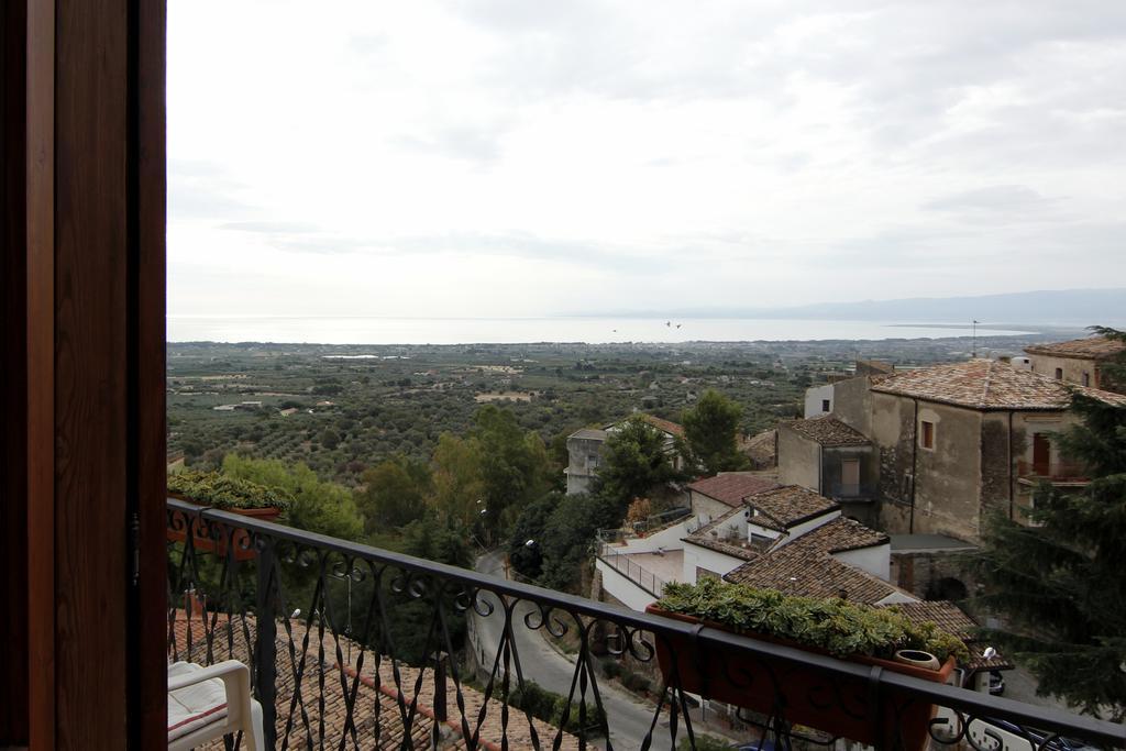 לינה וארוחת בוקר וילאפיאנה La Panoramica מראה חיצוני תמונה